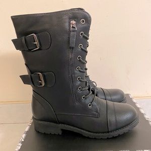 New Black lace up boots size 7.5
